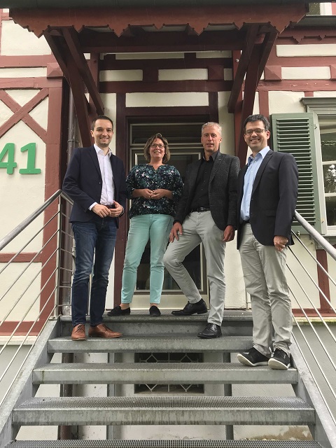 MdB Strasser zu Besuch im DORNAHOF