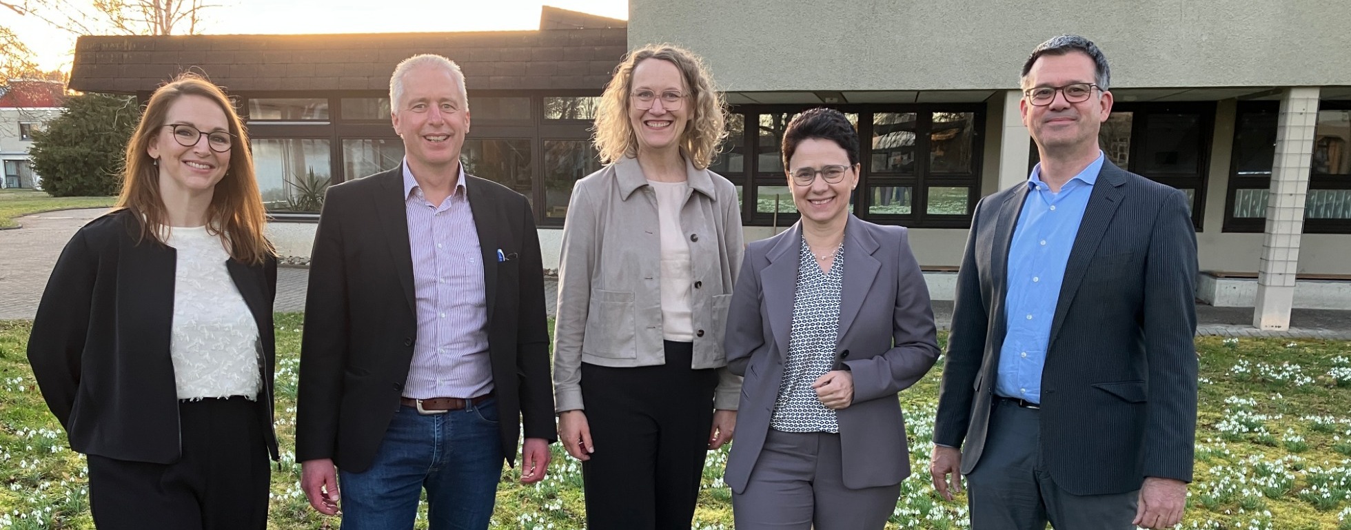 Auf dem Foto v.l.n.r.: Kerstin Schmid, Gemeinderätin und stellvertretende Vorsitzende der CDU Ravensburg; DORNAHOF Vorstand Volker Braun; Landtagskandidatin der CDU für den Wahlkreis Ravensburg, Antje Rommelspacher; Baden-Württembergs Justizministerin Marion Gentges, MdL; DORNAHOF Leiter Verwaltung und Personalwesen, Bernd Wolsky.